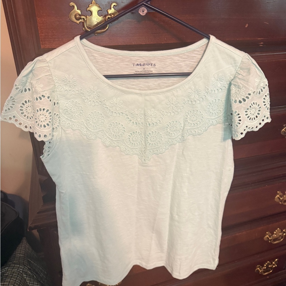 Talbots Green Short Sleeve Tee Essential
Chest 20 in
Length 24 in